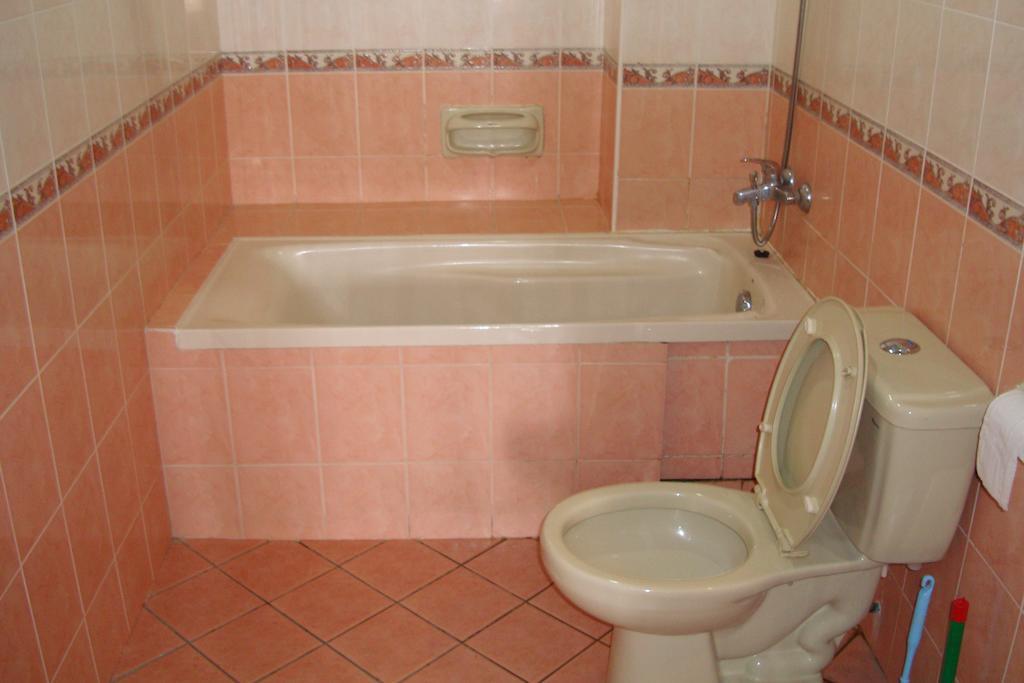 Dorcas Service Apartment - Marina Court Kota Kinabalu Oda fotoğraf