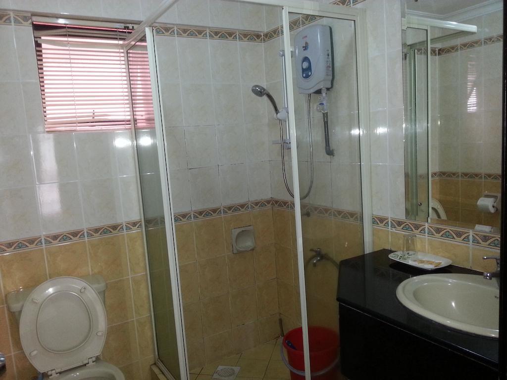 Dorcas Service Apartment - Marina Court Kota Kinabalu Dış mekan fotoğraf