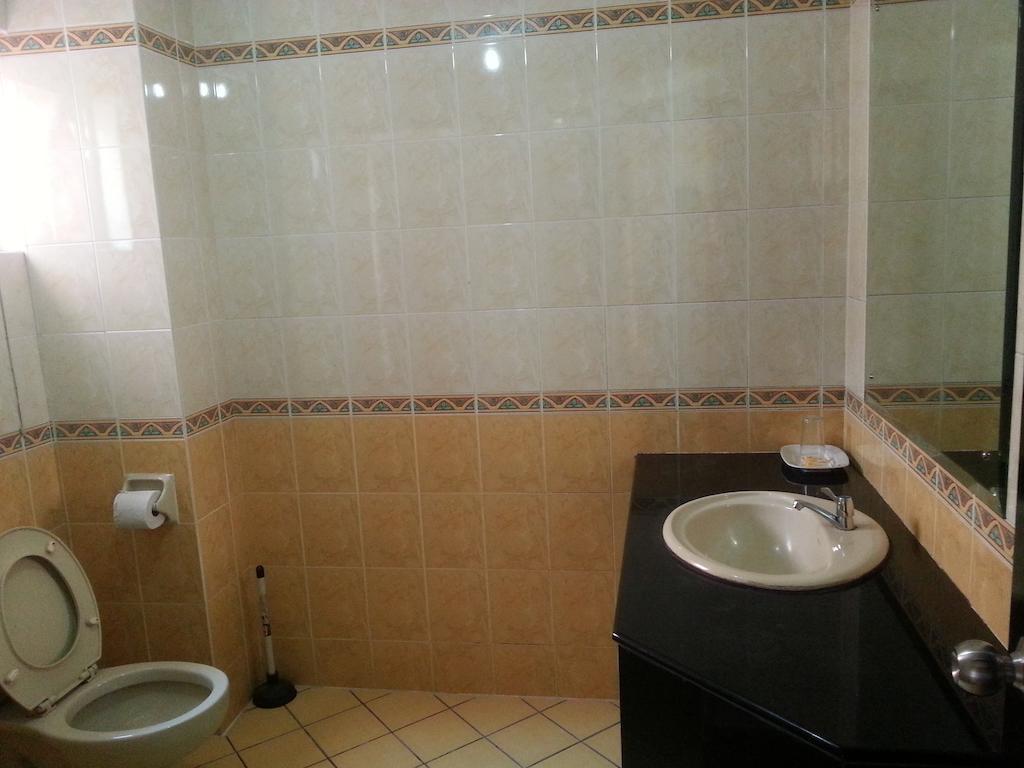 Dorcas Service Apartment - Marina Court Kota Kinabalu Dış mekan fotoğraf